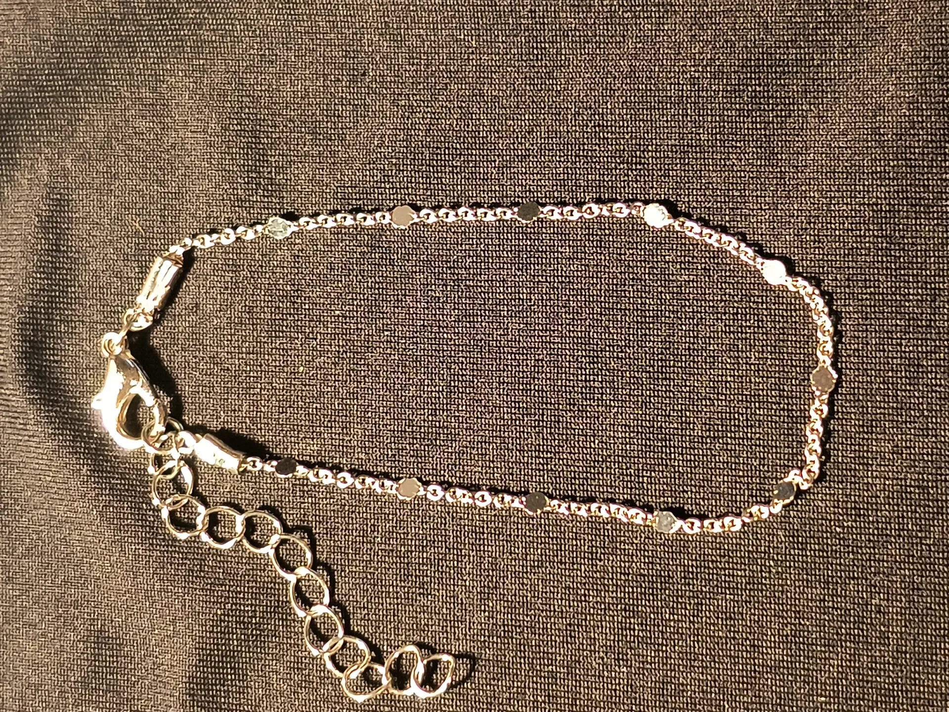 Disc Accent Chain Bracelet